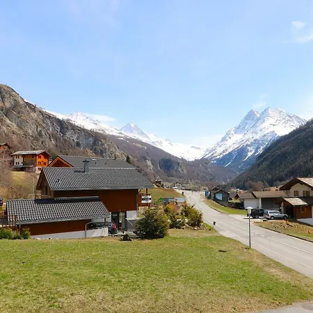 Chapon Joly 8 Personnes Chalet