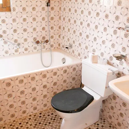 Chapon Joly 8 Personnes * Evolène